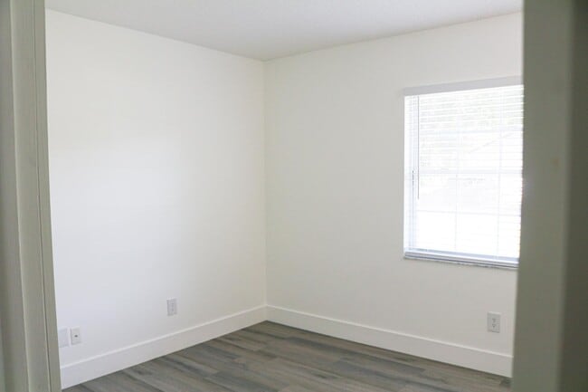 Photo - 2958 Bermuda Ave S