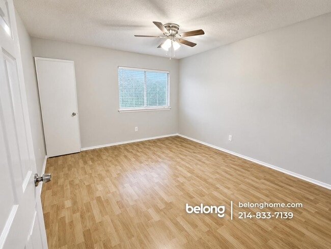 Photo - 807 Burr Oak Dr