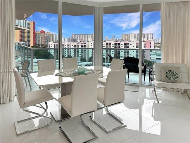 Building Photo - 250 Sunny Isles Blvd Unit 250 Sunny Isles Blvd #3-1001