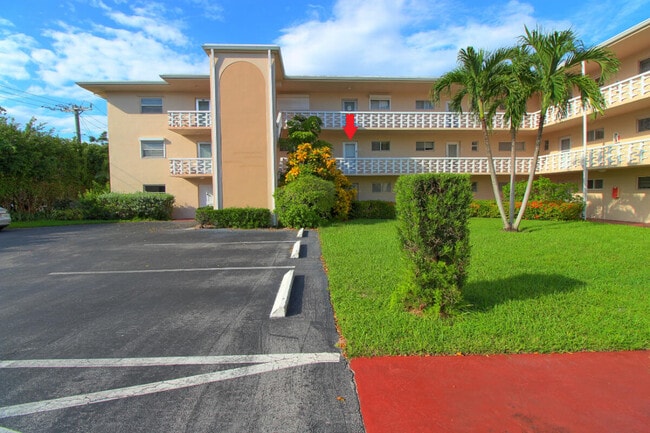 Photo - 2721 Garden Dr N Unit 202