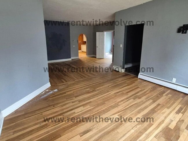 Photo - 209 N Walnut St