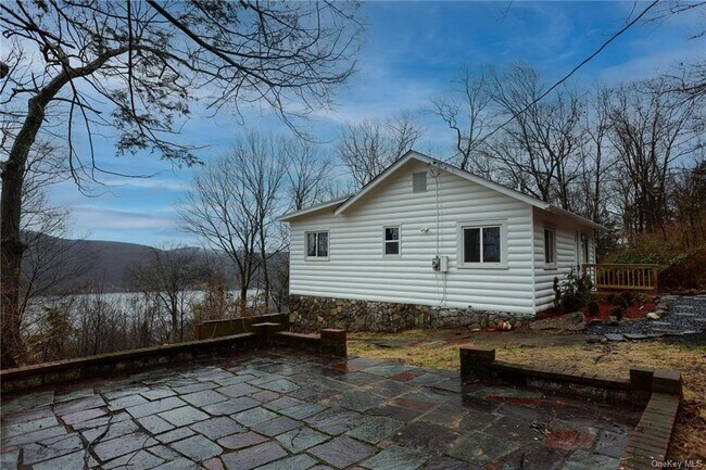 Photo - 21 Deer Trail S