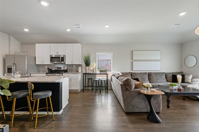 Photo - 534 Dalloway St