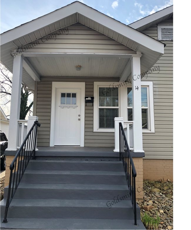 Building Photo - "2-Bed Duplex near Greenville's Downtown –... Rental