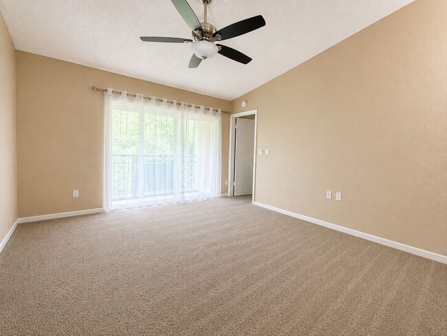 Photo - 1435 Millstream Ln