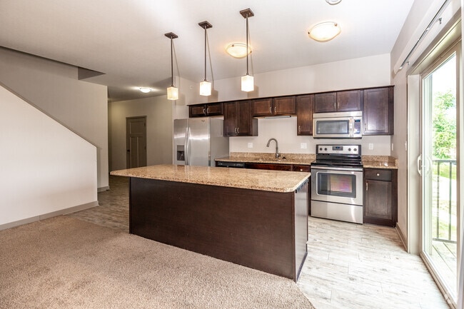 Interior Photo - The Heights at Lincoln Swing