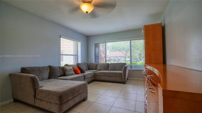 Photo - 11101 SW 15th Mnr