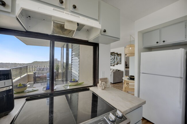 Photo - 2121 Ala Wai Blvd
