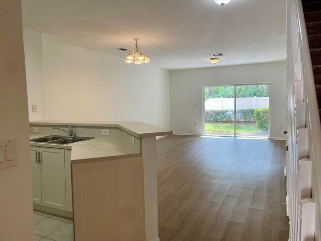 Photo - 5008 SE Mariner Garden Cir