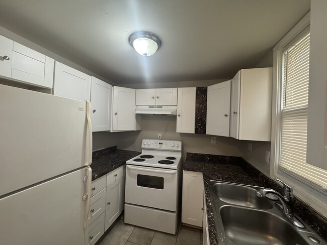 Building Photo - 6744 Bellefontaine Ave