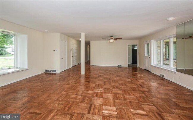 Photo - 8104 Heacock Ln