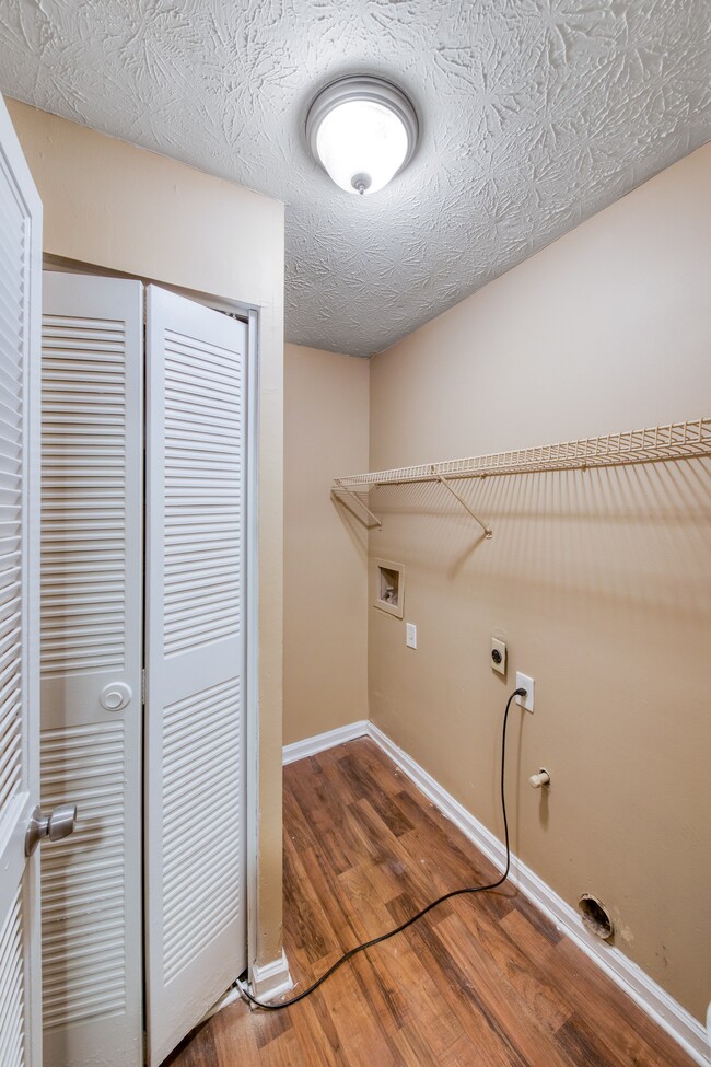 Photo - Jackson Brown Courts