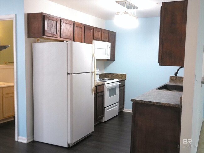 Photo - 1517 Regency Rd