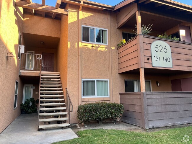 Building Photo - Charming 2 bedroom 2 bathroom Condo in Oce...