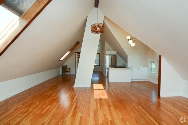 Building Photo - 1111 W Roscoe St Unit G00C Rental
