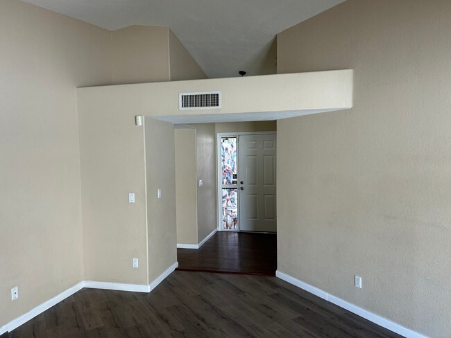 Photo - 15822 N 5th Ave