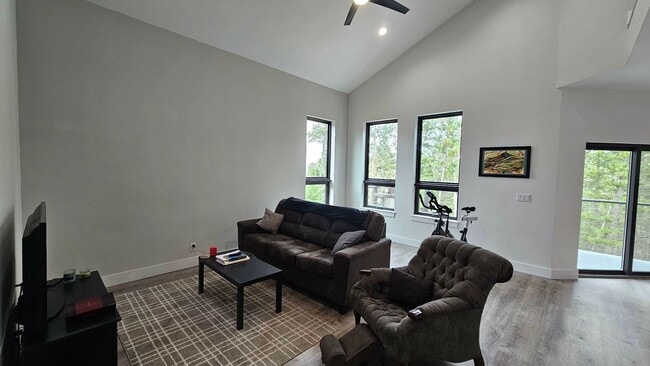 Photo - Fully furnished town home in Bigfork