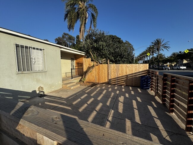245 4th Ave Unit 1