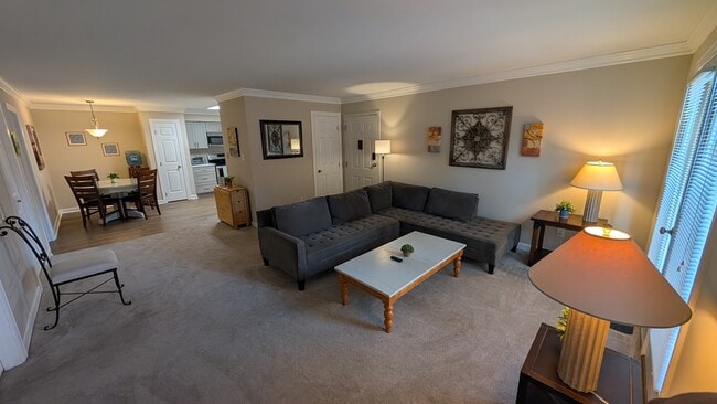 Building Photo - 3523 Ivy Commons Dr Unit 102