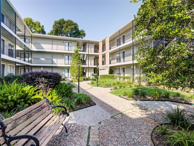 Photo - 2825 Bellefontaine Blvd Unit 329A