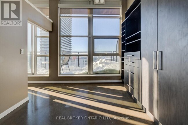 Photo - 404 King St W Unité 616