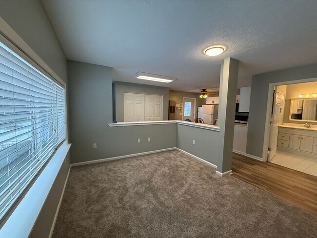 Photo - 5093 M-37 Unit Studio -C