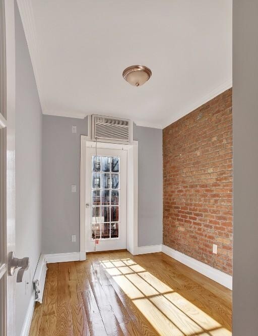 Photo - 424 E 9th St Unit 7