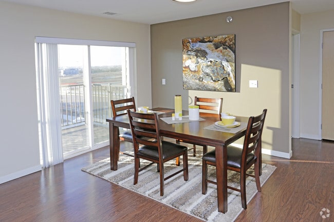 Three Bedroom - Dining Area - Legacy Heights