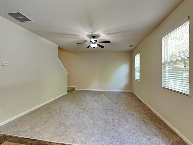 Photo - 6510 St Mark Way