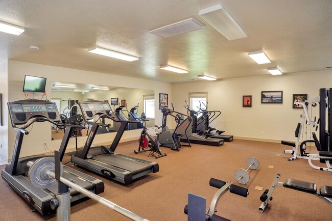 Photo - 1227 SilverCrest Dr