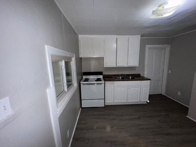 Photo - 117 W 30th St Unit Up-