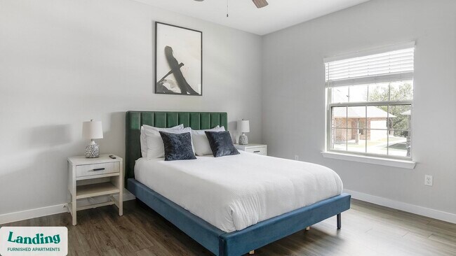 Photo - 8200 Clarksprings Dr Unidad 3204