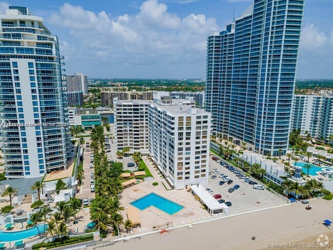 Building Photo - 3505 S Ocean Dr Unit 1509 Rental