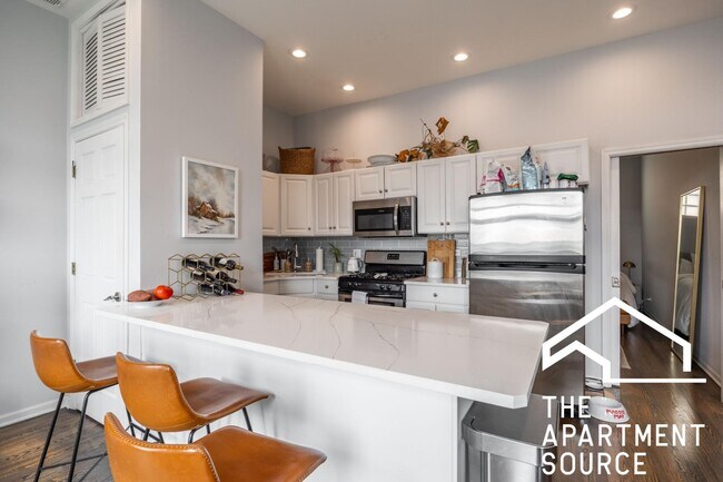 Photo - 1131 W Madison St Unit 3R