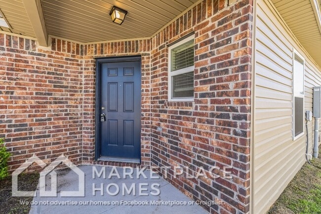 Photo - 981 E Starling St