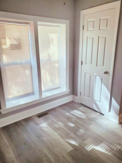 Photo - 1607 Division St