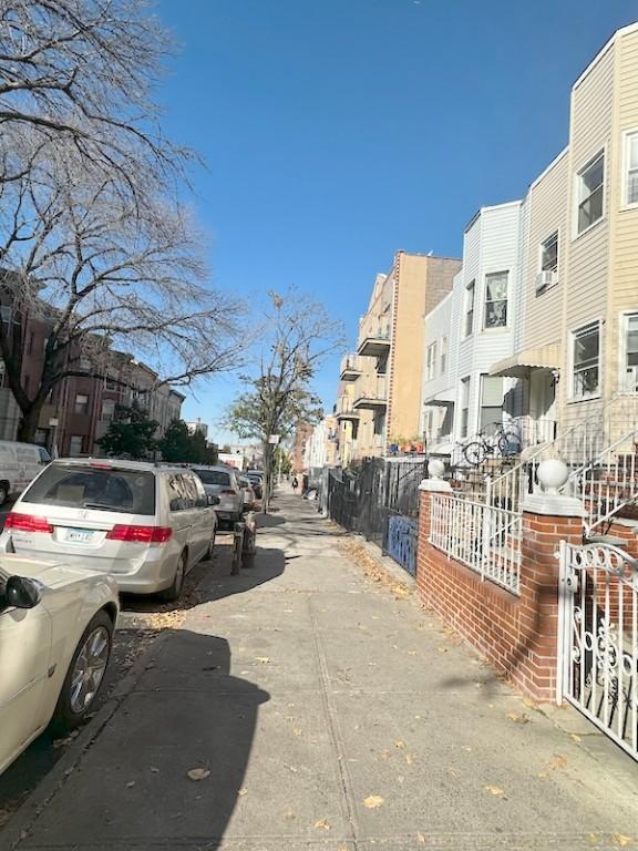 2 bedroom in BROOKLYN NY 11220 House House Rental in Brooklyn, NY