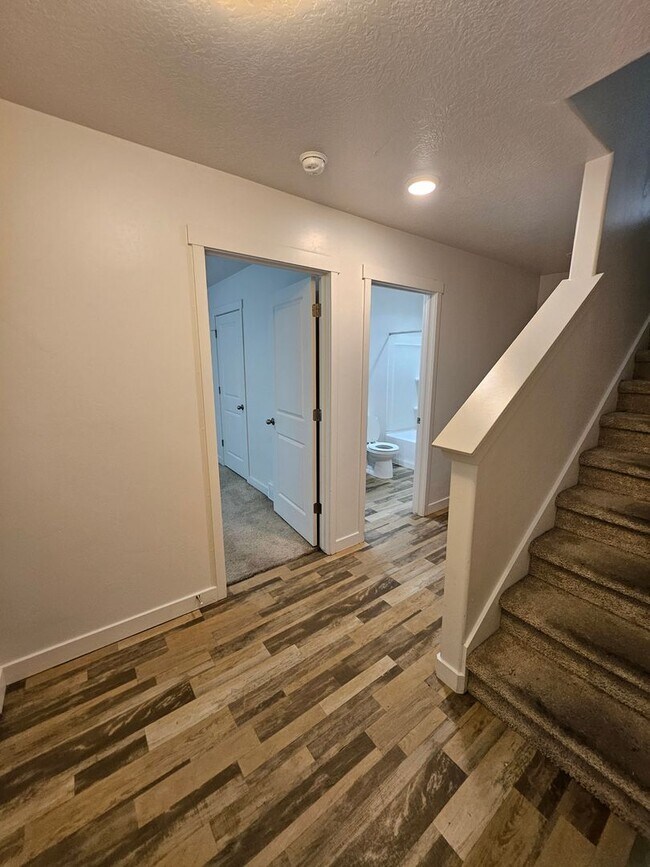 Photo - 4 Bedroom Town Home for Rent