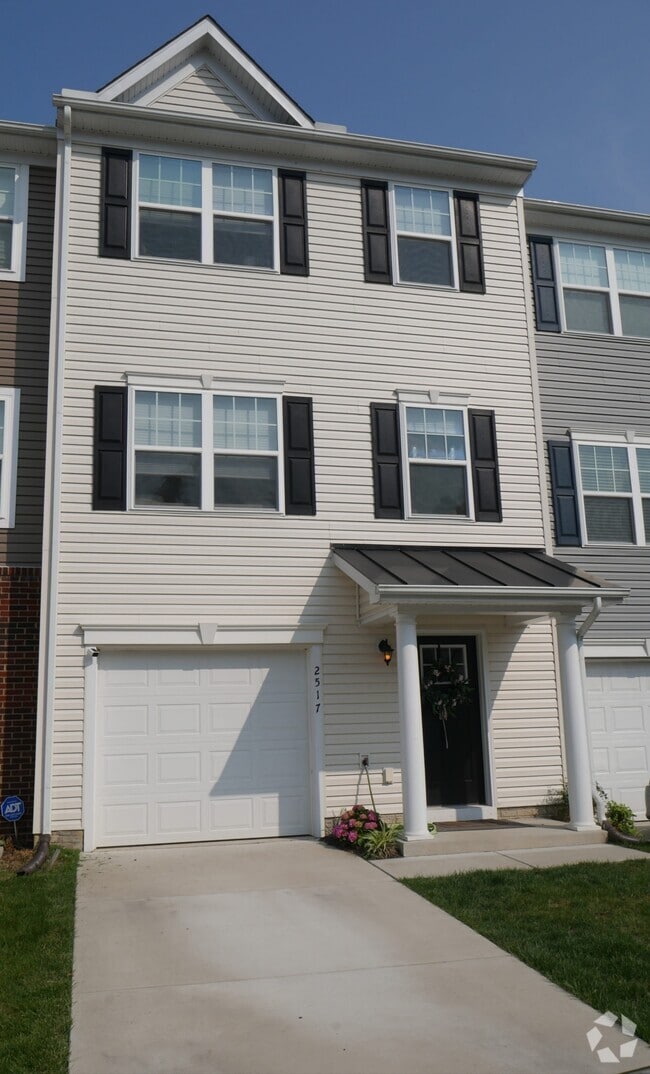 Building Photo - 2517 Drake Ln Rental
