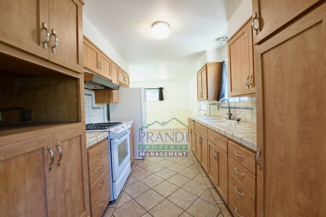 Photo - 2049 Fifth Ave
