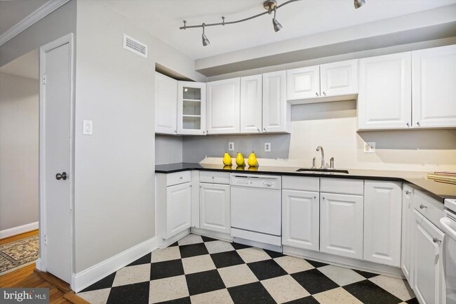 Photo - 1317 S Walter Reed Dr Unit 17301