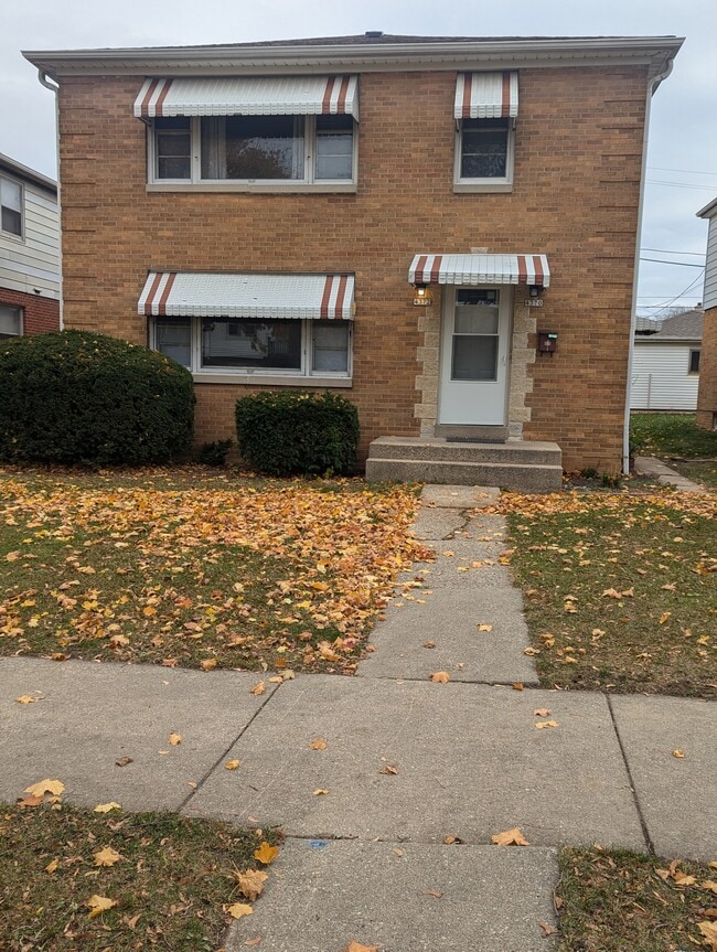 Photo - 4370 N 28th St Unit Upper