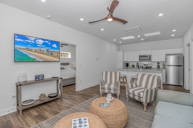 Photo - 403 11th Ave S