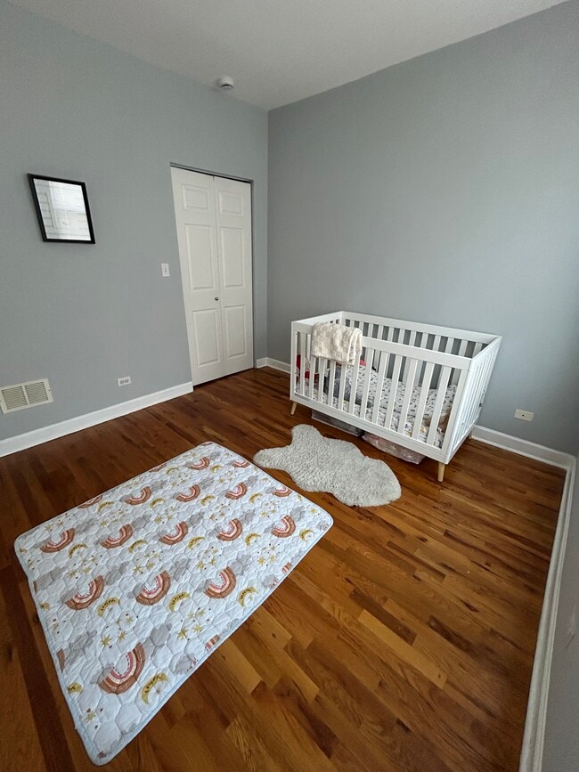 Photo - 2253 West Rosemont-3 Unit 3