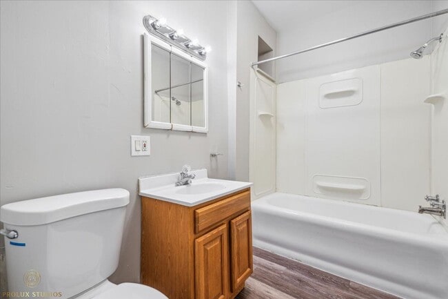 Photo - 5041 W 18th St Unit 8