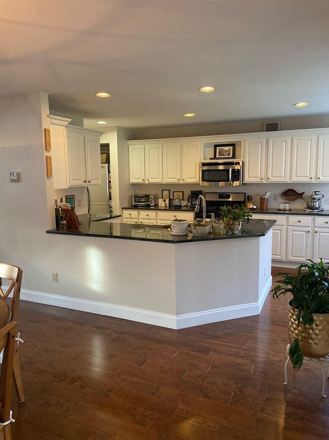 Photo - 12 Stannard Dr