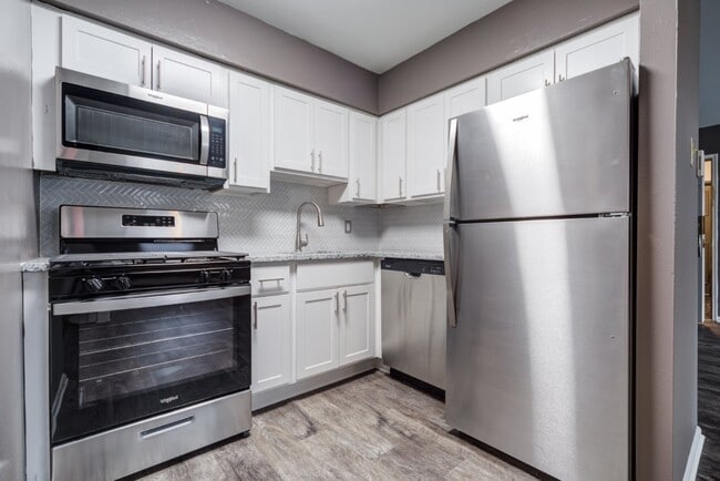 Building Photo - South Mountain Apartment Homes