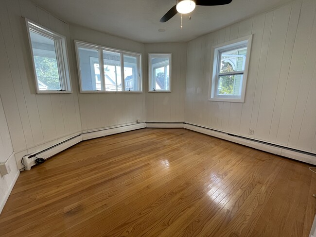 Building Photo - 78 Fremont St Unit 78