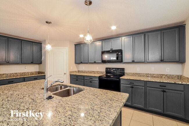 Photo - 482 Haversham Rd