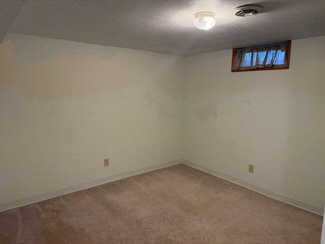 Photo - 6913 Tippecanoe Rd